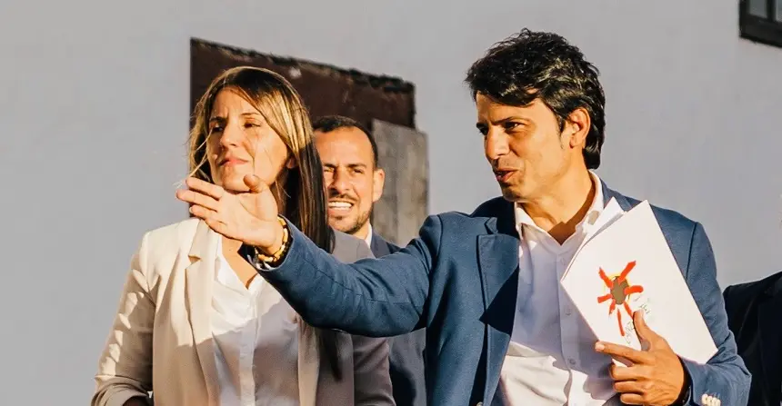 Marcos Bergaz junto a Galaìn y Reyes (PSOE)