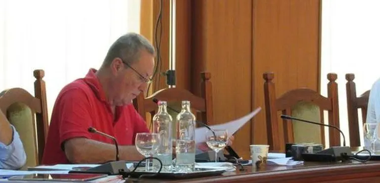 Juan Manuel Sosa en un pleno del Cabildo cuando ya se había transfugado y había fichado por el PSOE de Corujo.