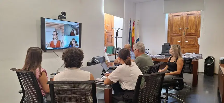 Reunión con el Ministerio de Vivienda.