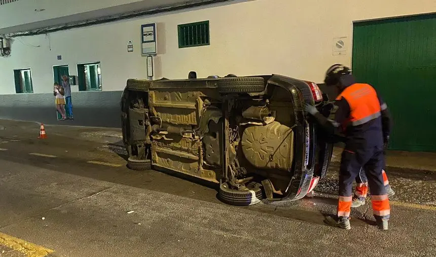 Imagen de cómo quedó el vehículo tras el siniestro