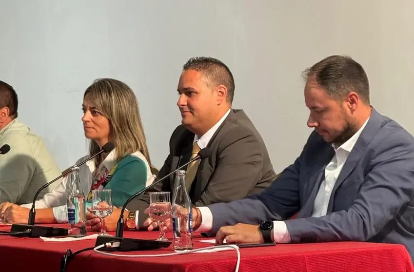Andoni Machín durante el pleno del Ayuntamiento de Teguise en el que ha tomado posesión.