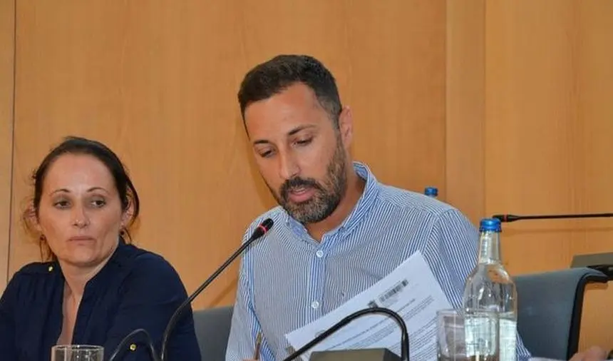Tomás Silvera durante un pleno celebrado en Tías.