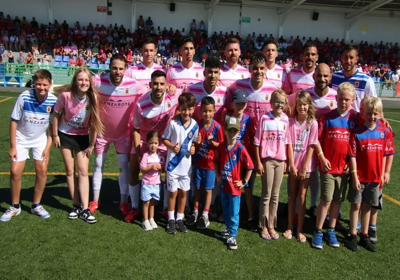 El equipo de rosa este domingo por el Día Internacional del Cáncer de Mama en Tías