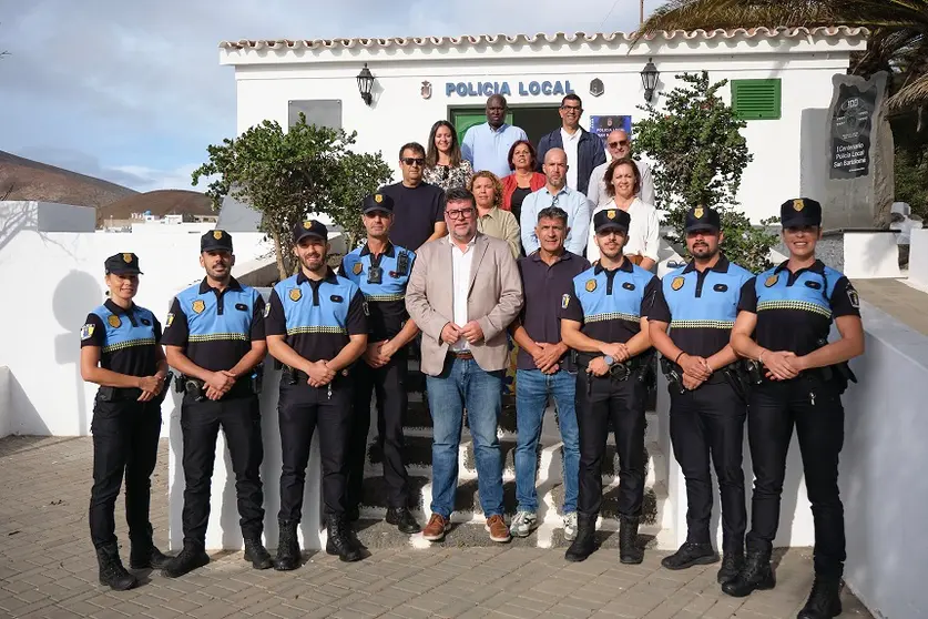 Nombramiento de nuevos policías locales.