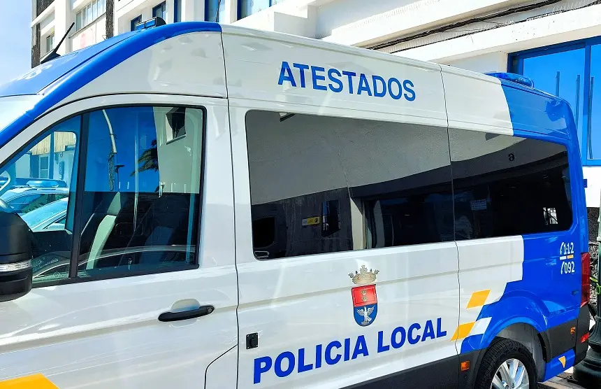 Vehículo de atestados de la Policía Local de Arrecife 