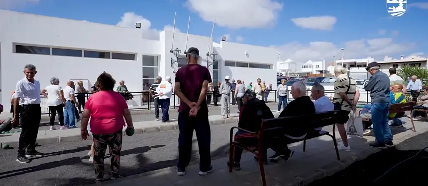 Mayores de San Bartolomé participando en actividades de envejecimiento activo.