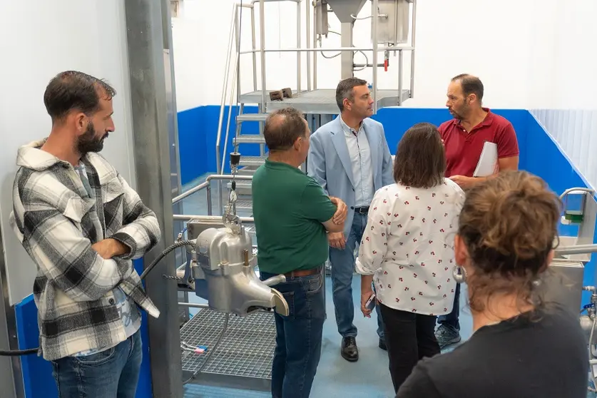 Visita de Oswaldo Betancort al matadero.