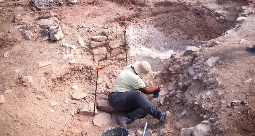 Excavaciones en el yacimiento arqueológico del Rubicón