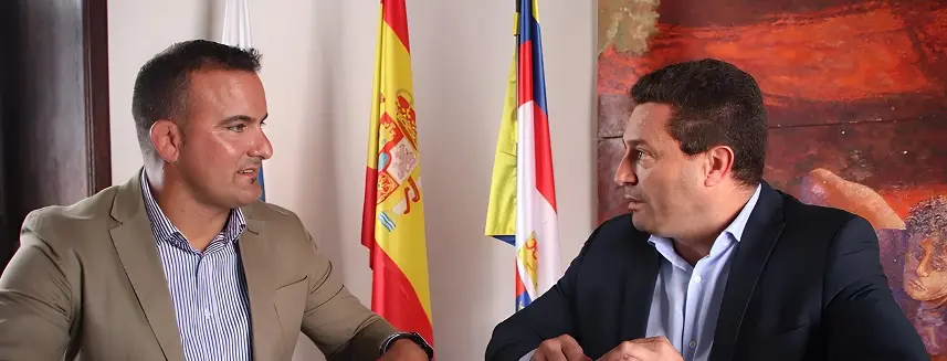 El alcalde Óscar Noda y el concejal de Obras Ángel Lago 