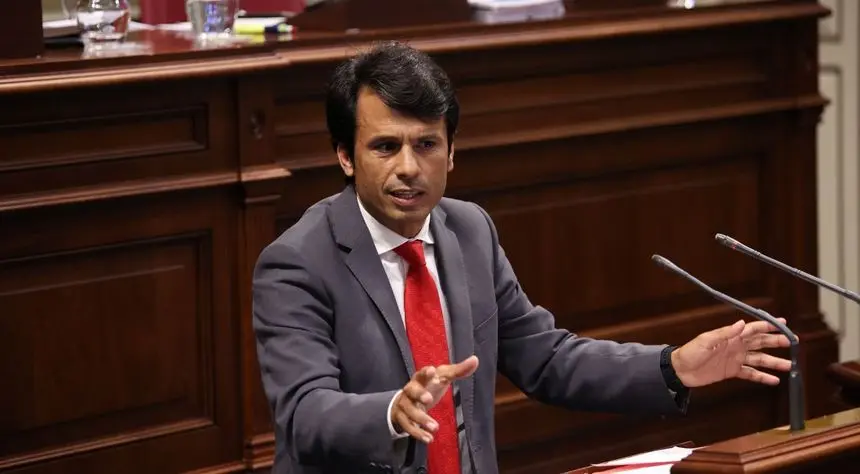 Marcos Bergaz durante su intervención este martes en el Parlamento autonómico
