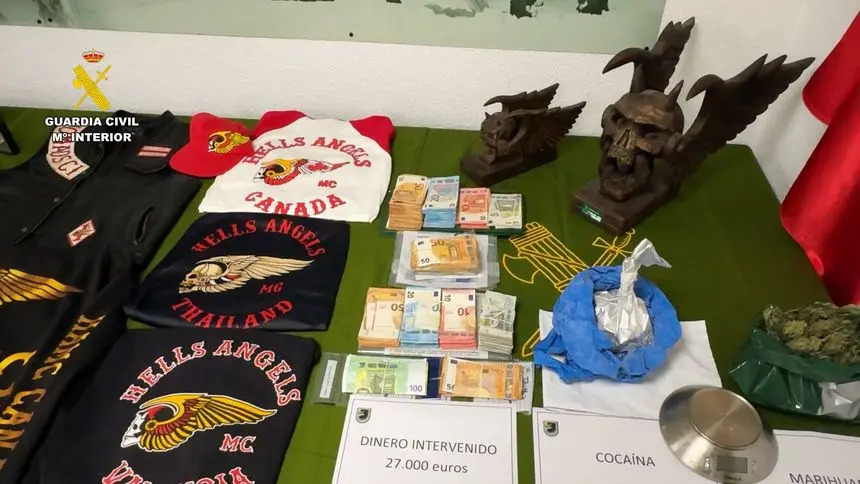 Material incautado por la Guardia Civil.