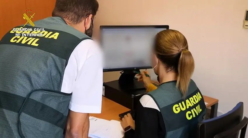 Imagen de archivo de investigadores de la Guardia Civil.