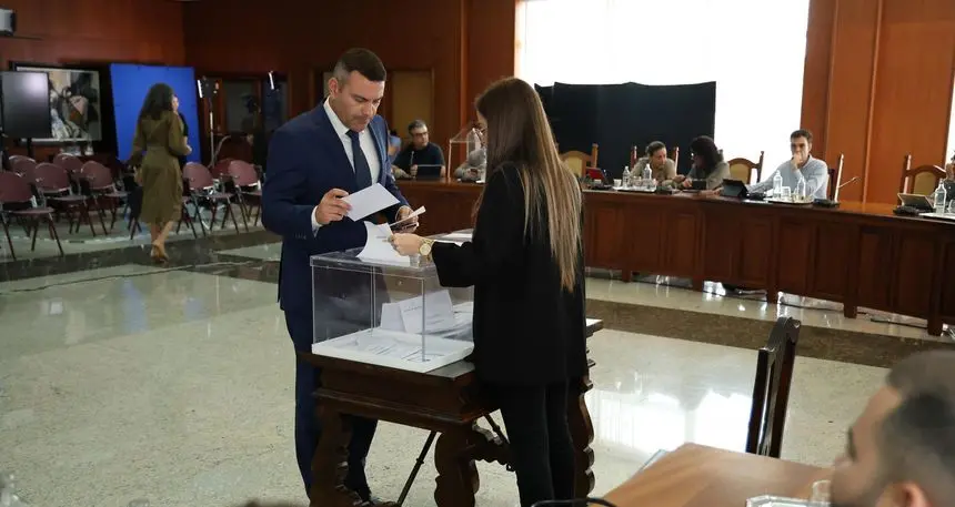 Momento de la participación del presidente del Cabildo en las designaciones.