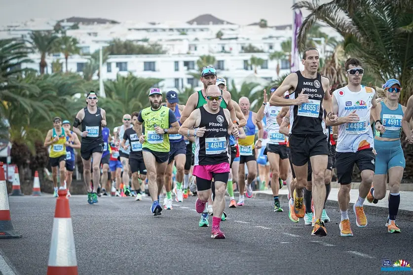 Corredores durante la Font Bella International Marathon. Fotorgrafía realizada por Marcos Cabrera.