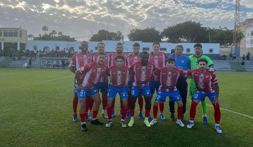 El equipo batatero en el encuentro frente a la UD Ibarra
