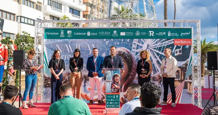 Momento de la presentación con el alcalde de Arrecife al frente del proyecto.
