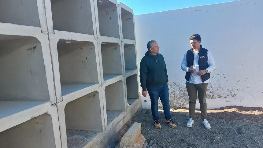 Foto archivo de obras en el cementerio