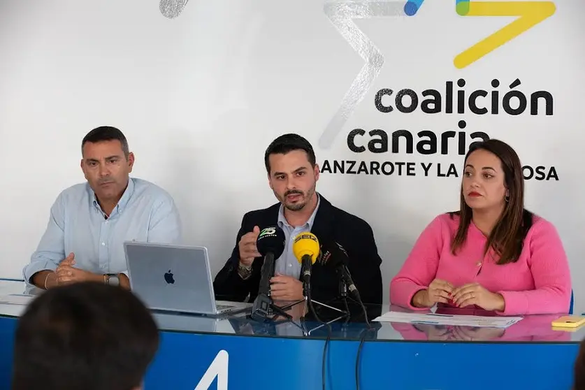 Oswaldo Betancort, David Toledo y Cristina Calero.