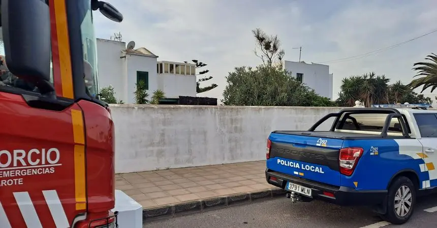 Los bomberos y la Policía Local actuaron en el incidente