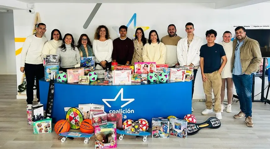 Imagen de los representantes de Coalición Canaria durante la campaña solidaria
