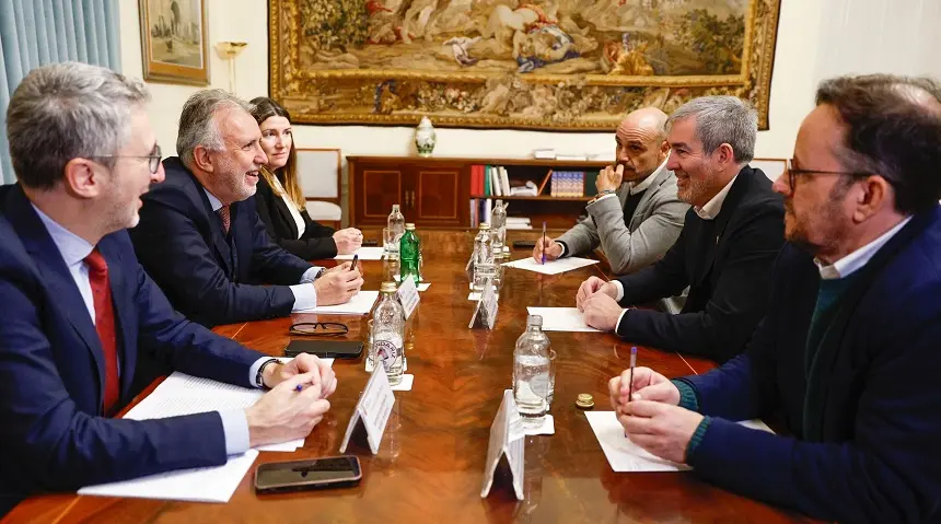 Reunión entre Ángel Víctor Torres y Fernando Clavijo.