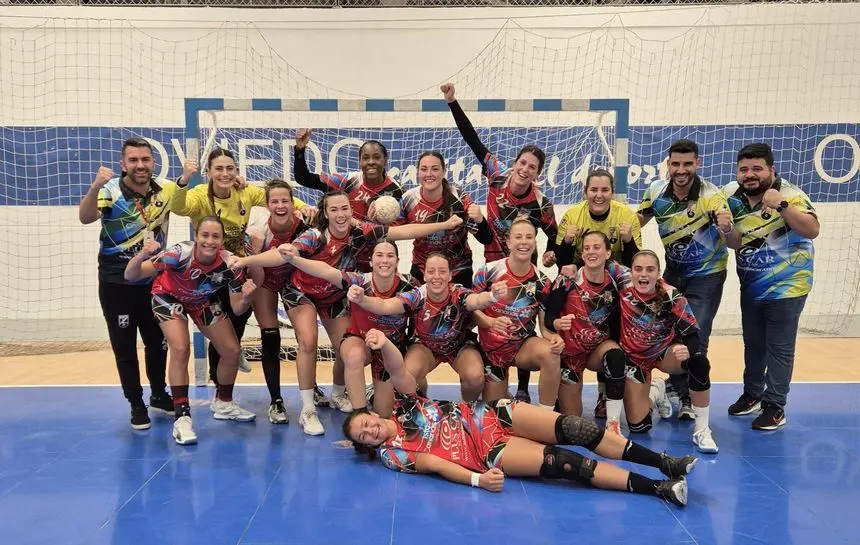 Imagen de la alegría del equipo tras el triunfo