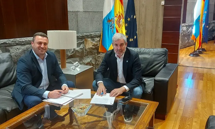 Fernando Clavijo y Óscar Noda reunidos en sede del Gobierno en Tenerife.