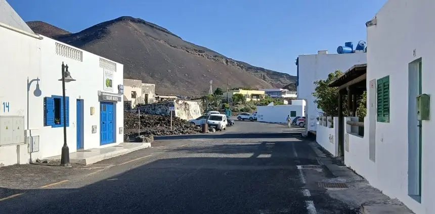 Imagen de una calle de El Golfo.