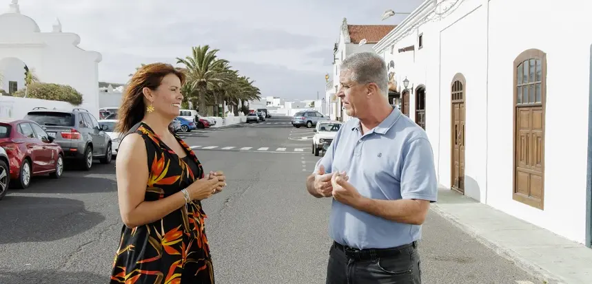 Olivia Duque junto a Euegenio Robayna.