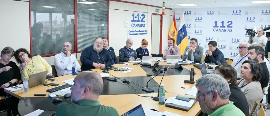 Imagen de la reunión del Comité Científico presidida por el consejero Manuel Miranda.
