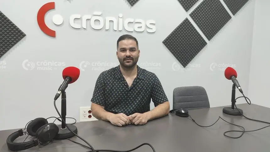 Jesús Machín en Crónicas Radio.