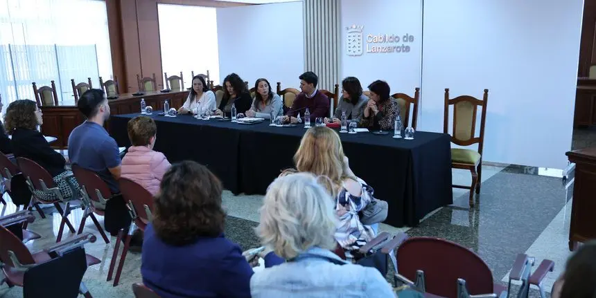 Imagen del encuentro del Cabildo con los ayuntamientos