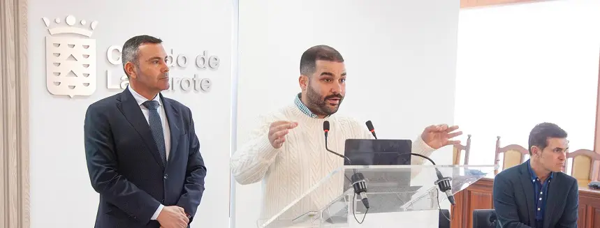 RUEDA PRENSA SOBRE FITUR EN CABILDO C300125