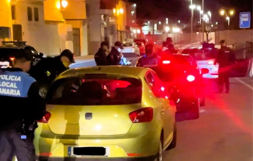 Controles preventivos de la Policía Local de Arrecife para reforzar la seguridad vial.