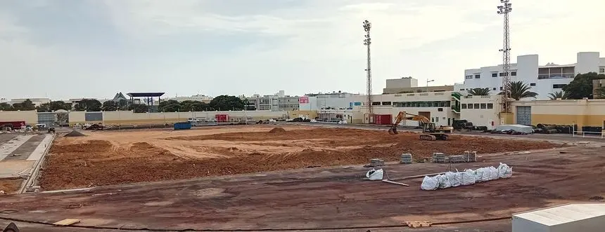 Imagen del terreno de fútbol de la Ciudad Deportiva cuando arrancó la obra.