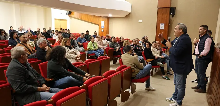 Reunión del Cabildo con las asociaciones del Carnaval.