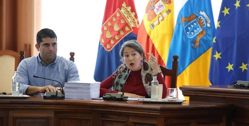 Benjamín Perdomo y Ariagona González.