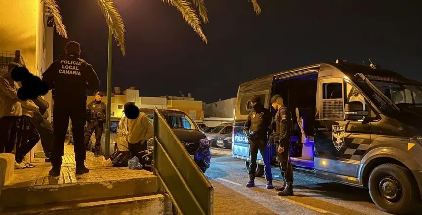 Imagen de la actuación del equipo de la USCI de la Policía Local de Arrecife.