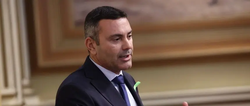 Oswaldo Betancort en el Parlamento de Canarias.