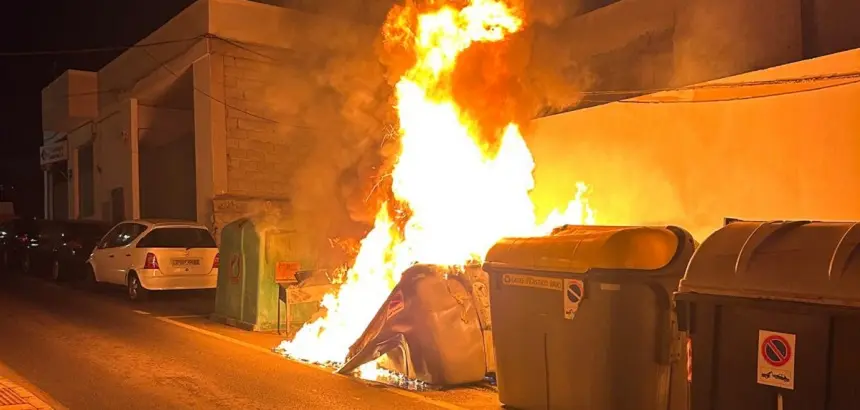 Imagen de uno de los contenedores que se vieron afectados en Arrecife.