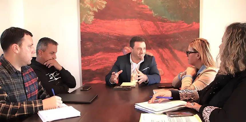 Encuentro celebrado este miércoles en la Casa de la Cultura de Yaiza entre el consistorio y el Cabildo.