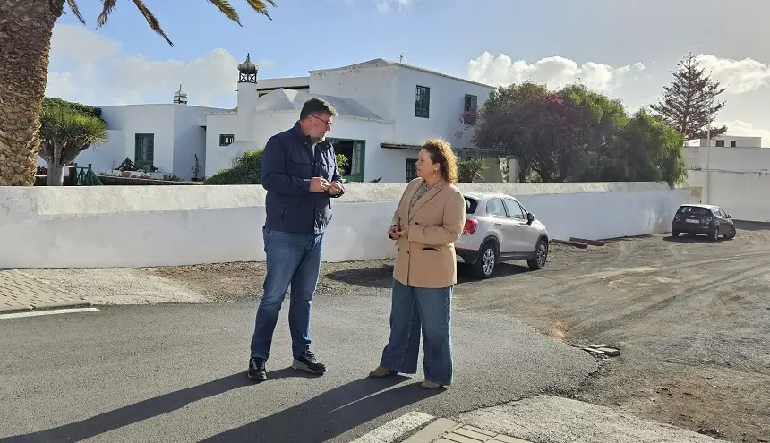 El alcalde Isidro Pérez y la concejala Marlene Romero