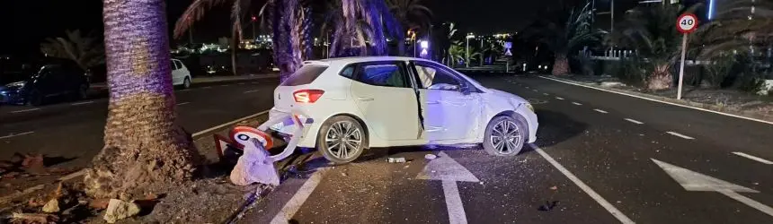 Accidente producido en la Avenida de las Palmeras.