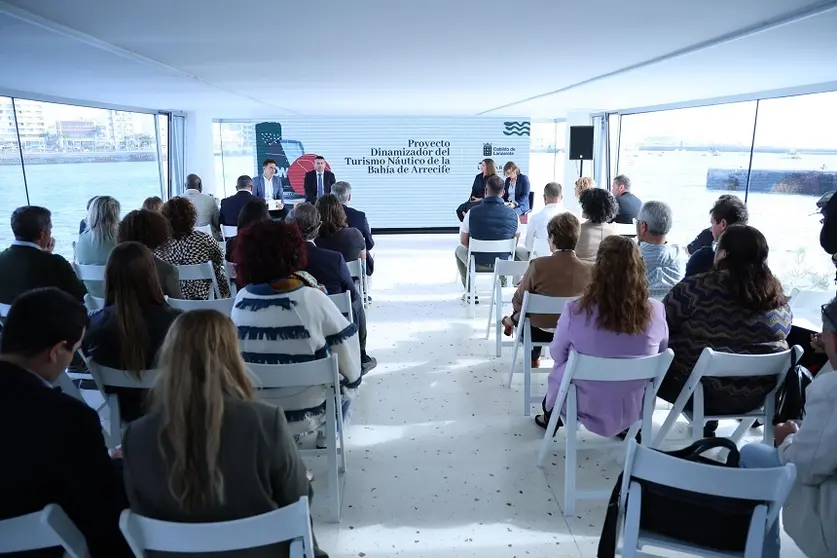 Presentación Proyecto Dinamizador del Turismo Náutico en la Bahía de Arrecife.