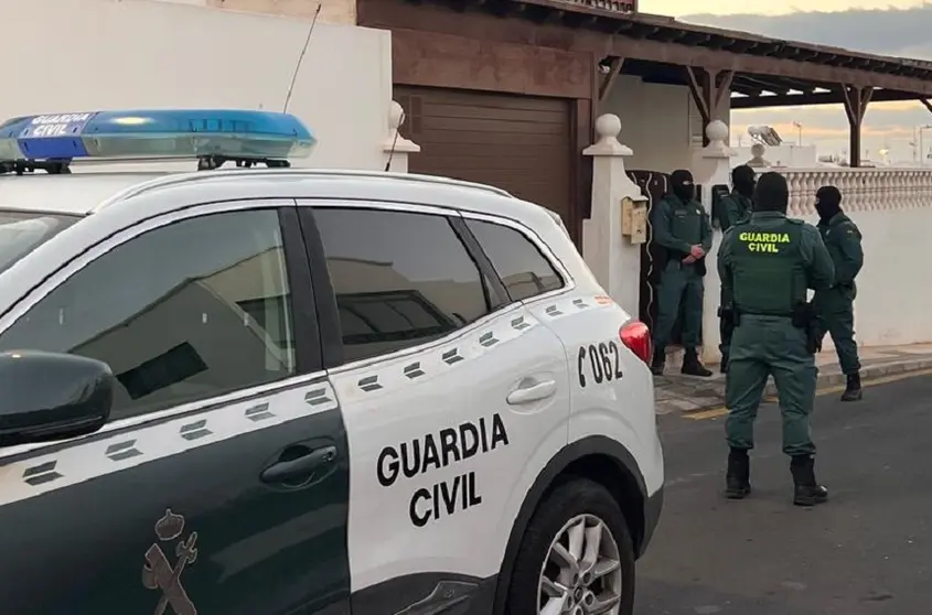 Guardia Civil durante la operación. 