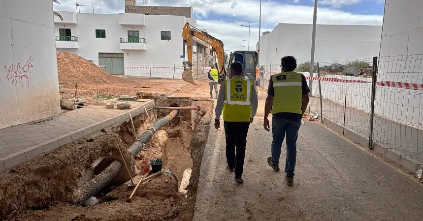 Zanjas bajo el cruce entre Argana y Titerroy.