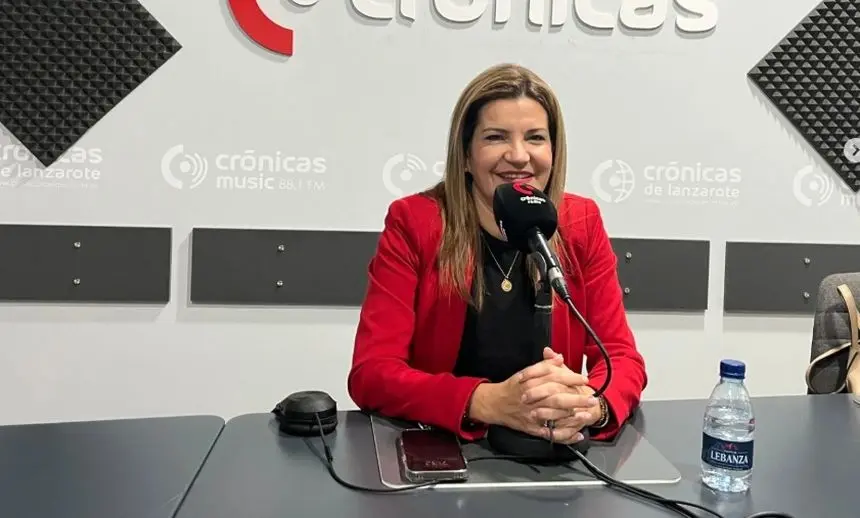 María Tovar, vicepresidenta del Cabildo de Lanzarote y secretaria general del Partido Popular de Lanzarote, en Crónicas Radio.