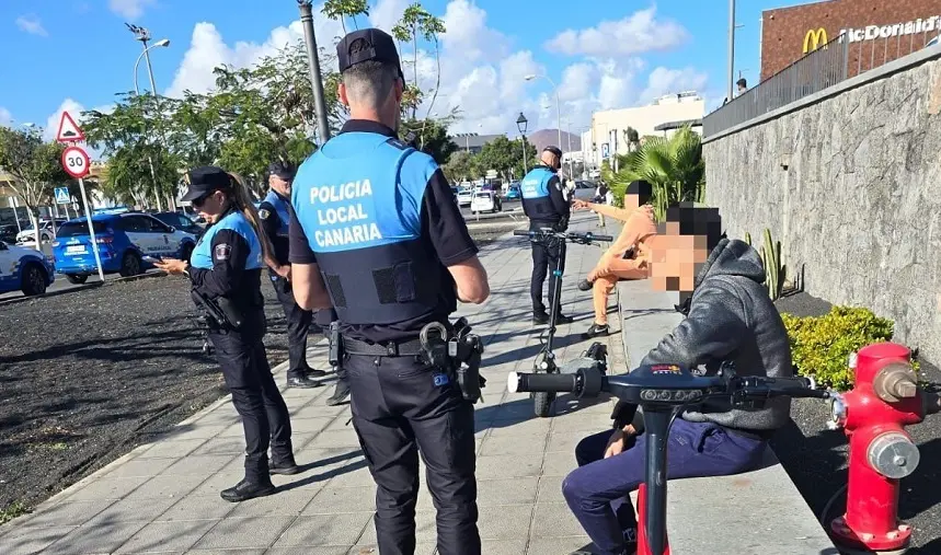 La Policía Local de Arrecife intensifica el control sobre conductores en patinetas y aplica sanciones a los infractores 