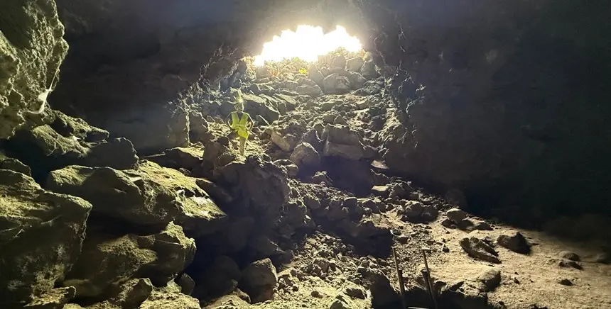Entrada al Túnel de la Corona - Jameo de la Gente