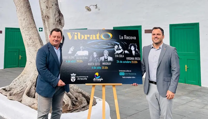 El alcalde Yonathan de León y el concejal Óscar López , presentan Vibrato con actuaciones de humor y música en La Recova 